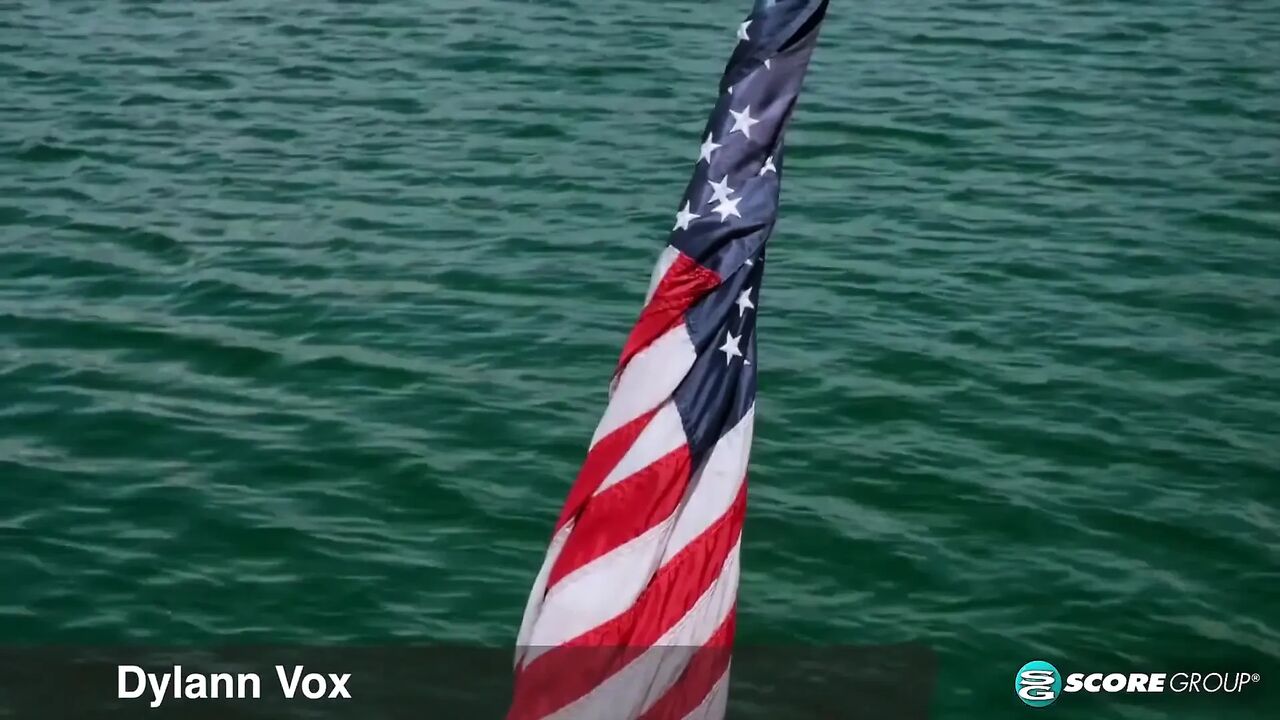 Ocean-sprayed Dylan Vox