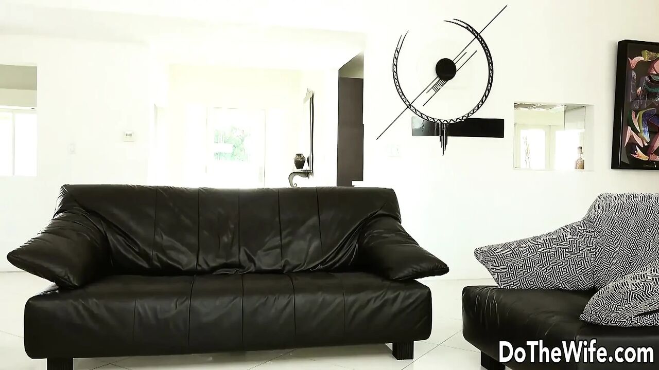 Slutty Housewife Allison Moore Gets Swapped and Banged