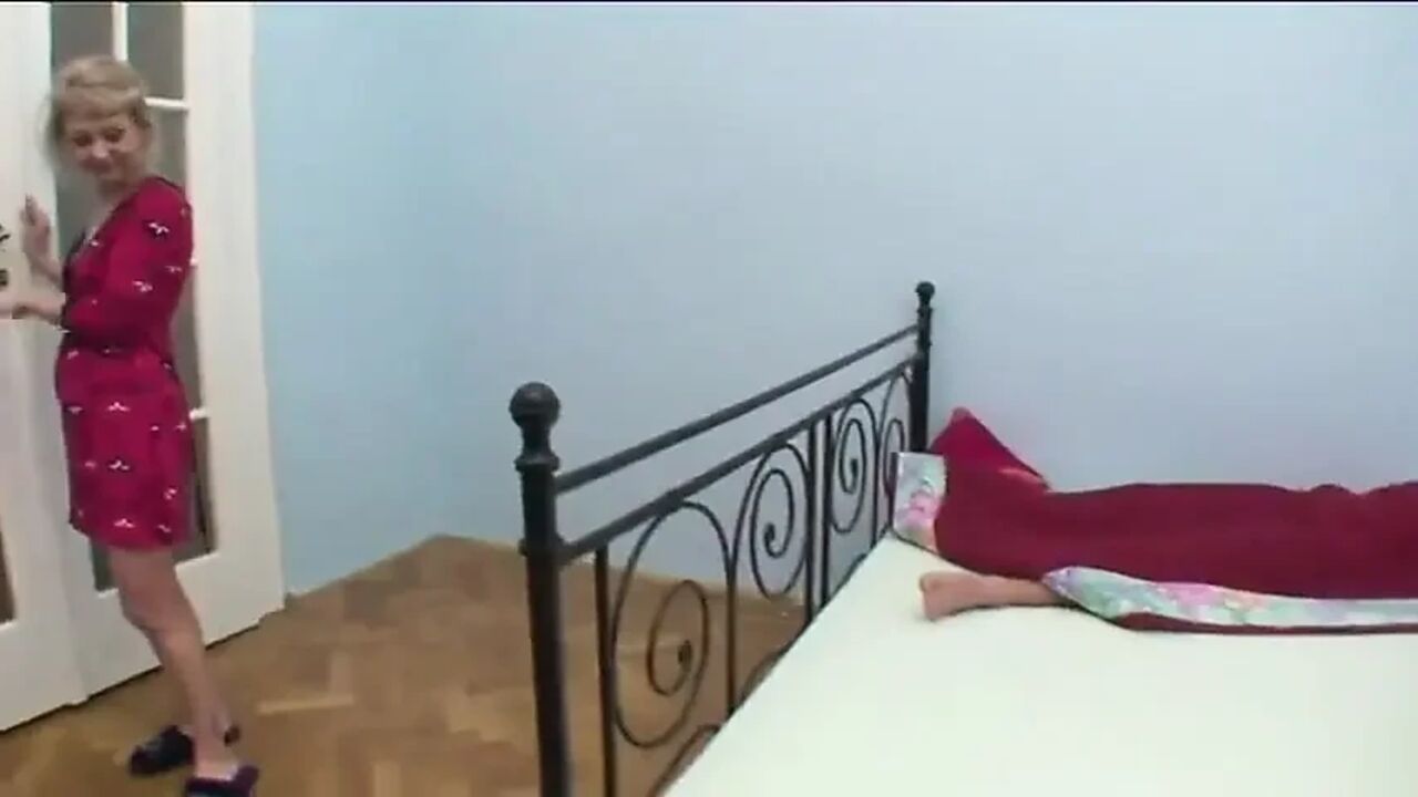 Mature blonde whore blowing cock before getting pussy and butt hole devastated