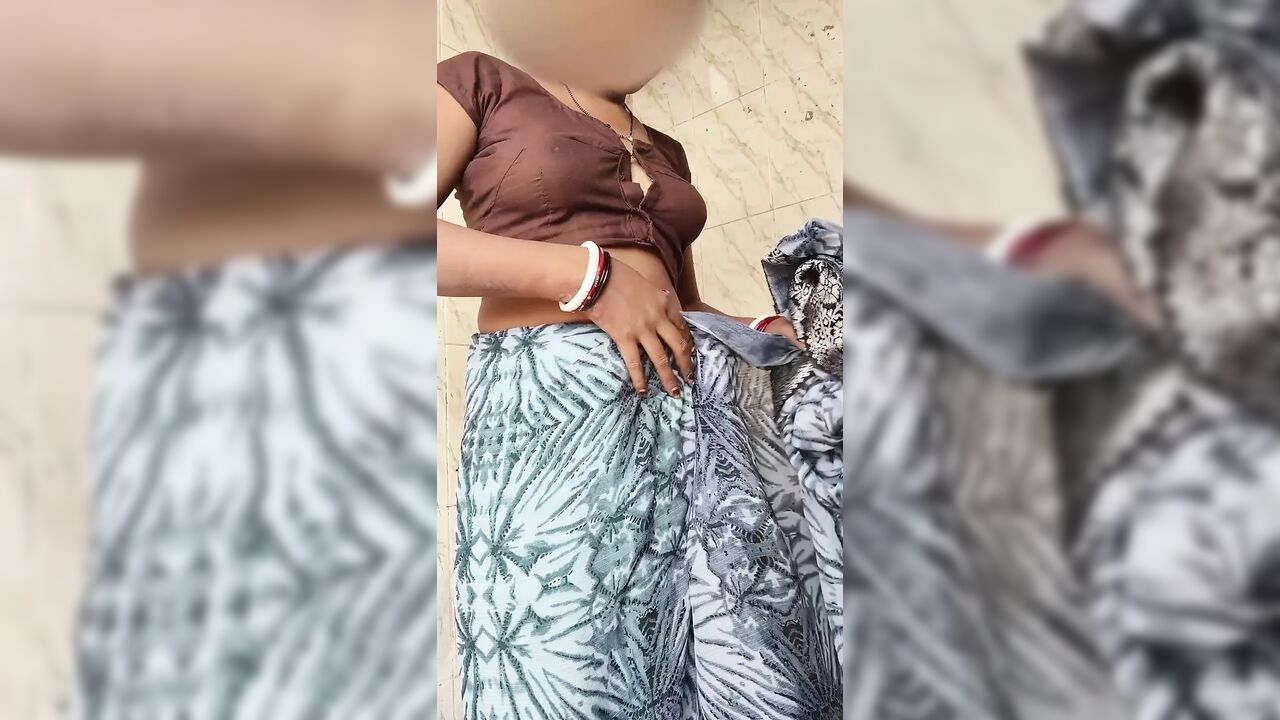 Simran bhabhi bathing outdoor boobs press and pussy show