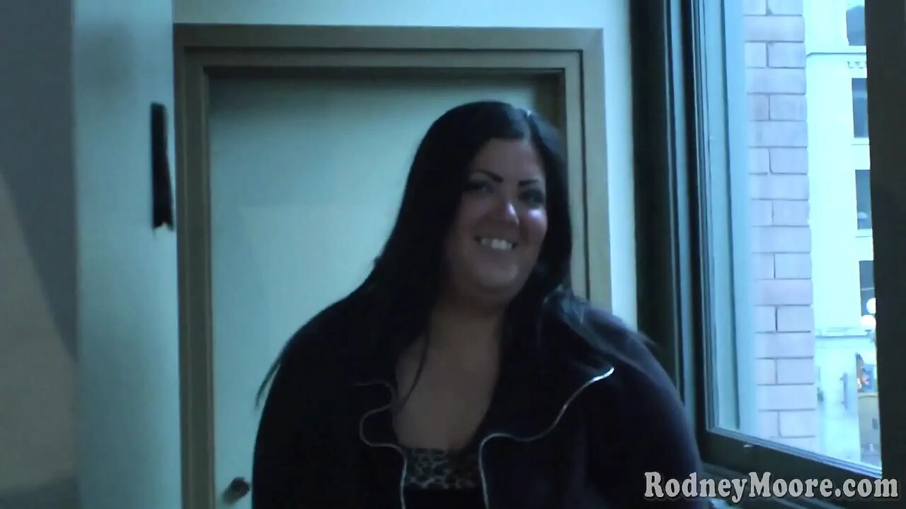 BBW big ass gets spanked and facial