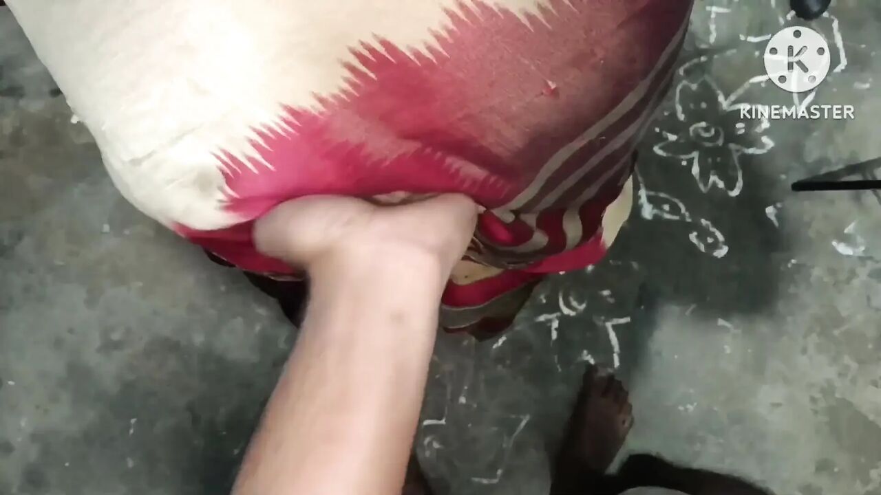 Hot desi Vizag hema aunty faking with har hasbends friend