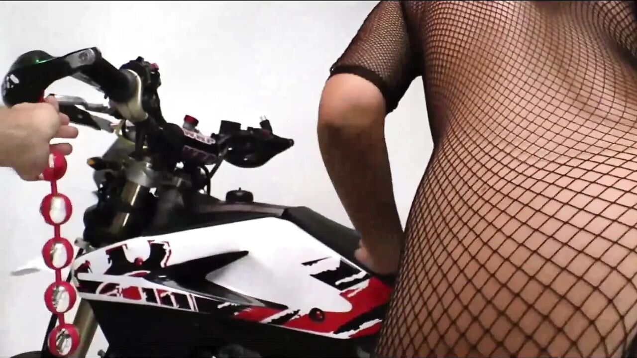 Sexy big boobs blonde huge cock sucking sex toy playing