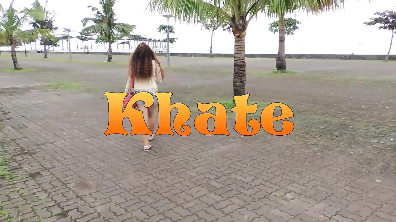 Thick booty pinay rides cock In a motel