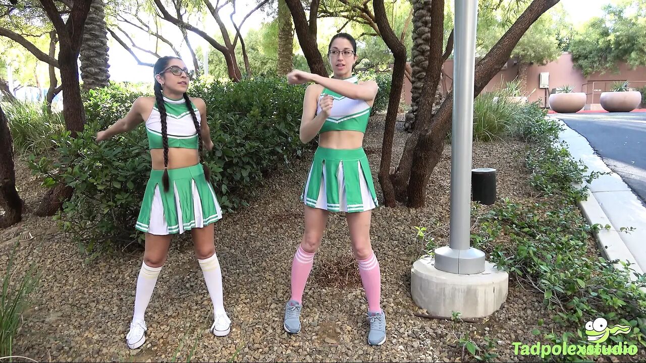 Alex Coal Helps Madison Wilde Make the Cheerleading Team