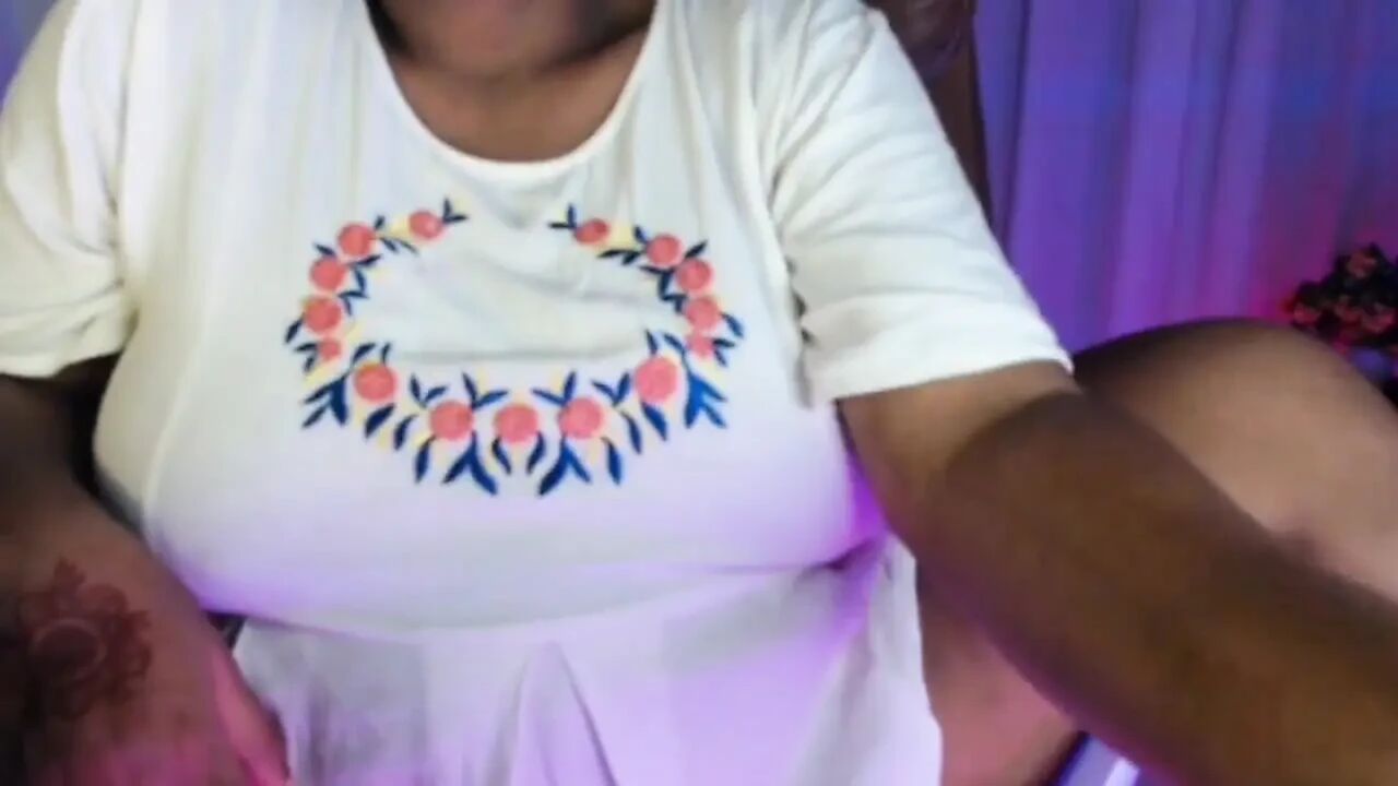 Hot Sexy Pregnant Girl Open Cloth Nude. Boobs Pussy Liking Show.