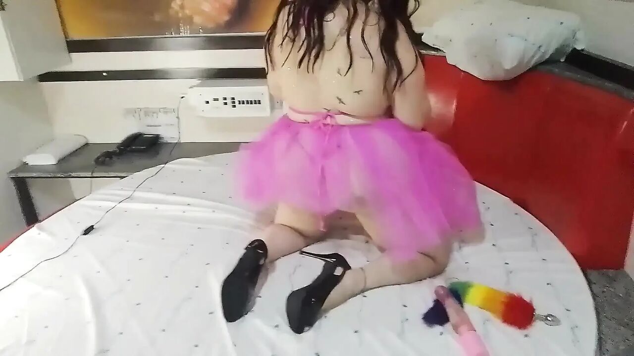 Wearing Only Sexy Lingerie, She Provoked Her Husband
