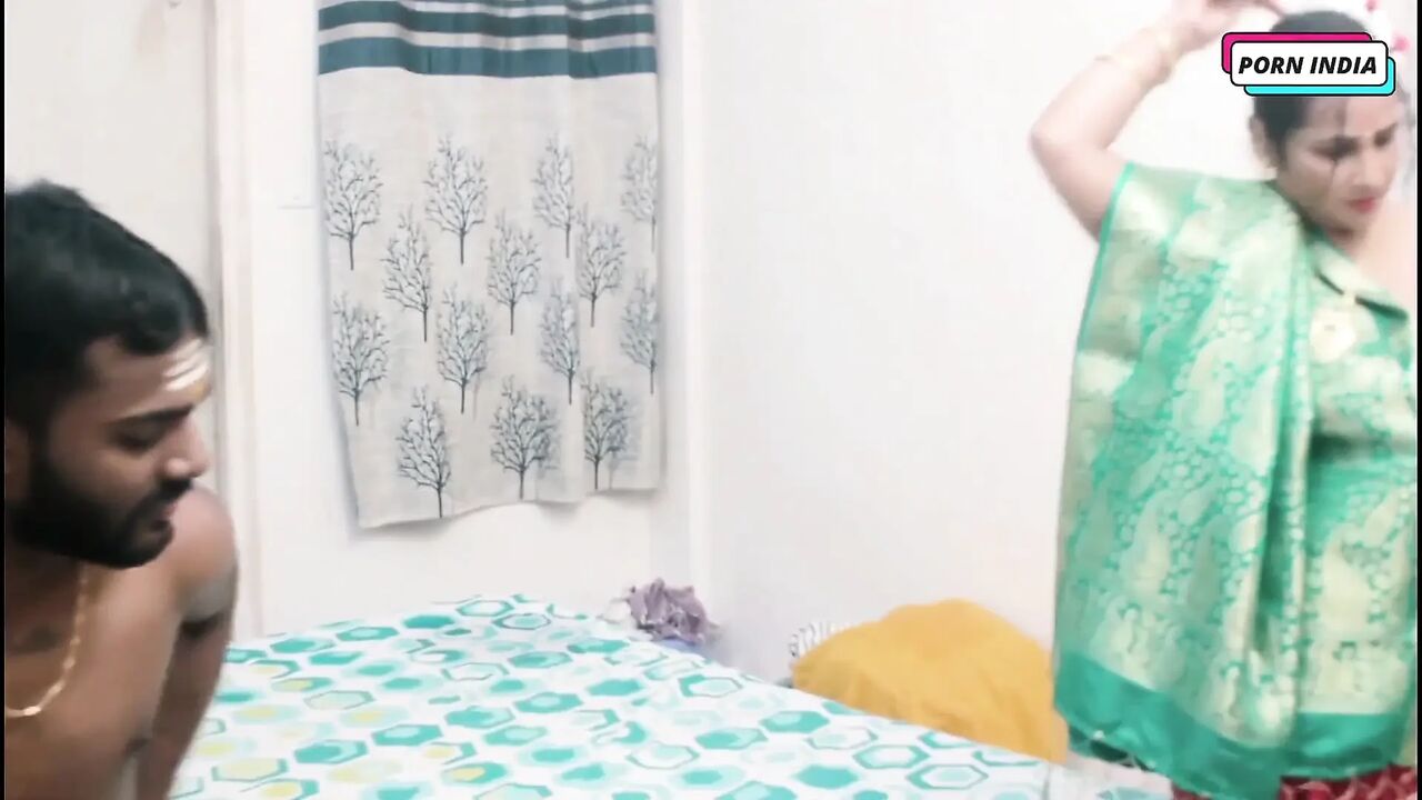 Newly Married Couple Hot Romantic Sex