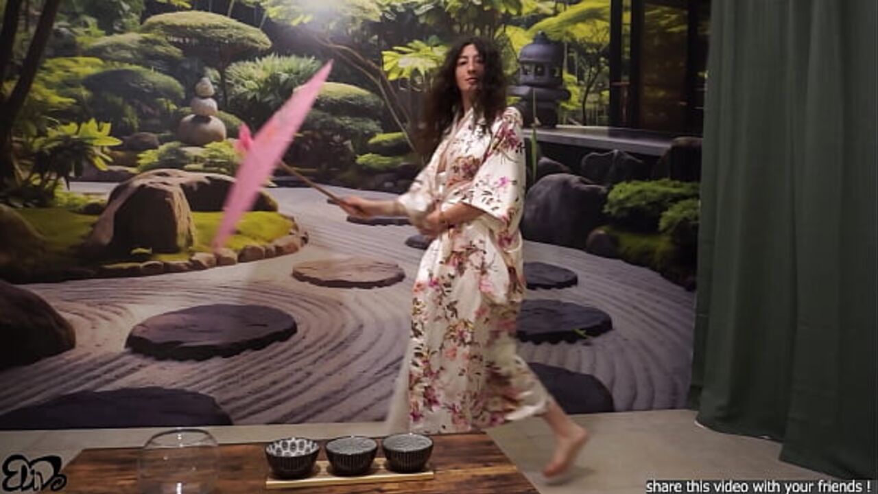 HOT Night with a stunning Japanese GEISHAElivalove