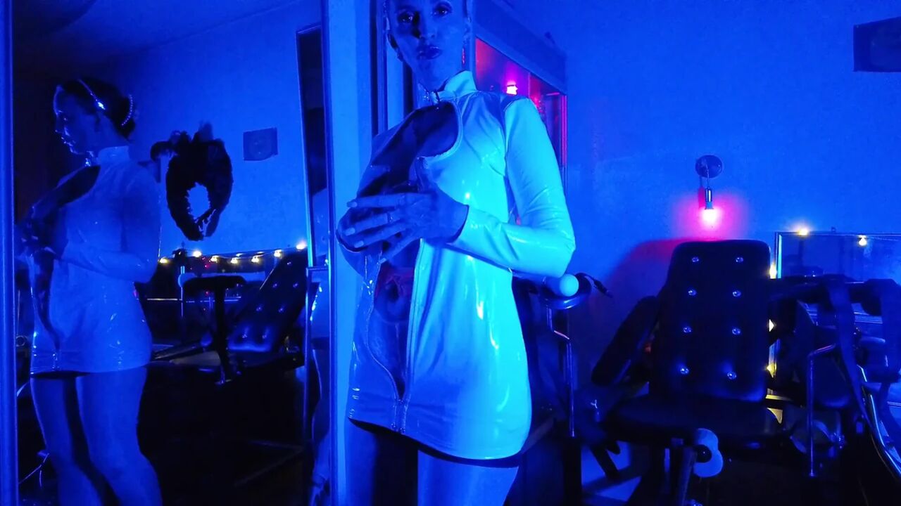 Goddess Eva Latex Domina Femdom Solo Fetish Toys Fuck BDSM Heels Pvc Big Ass MILF