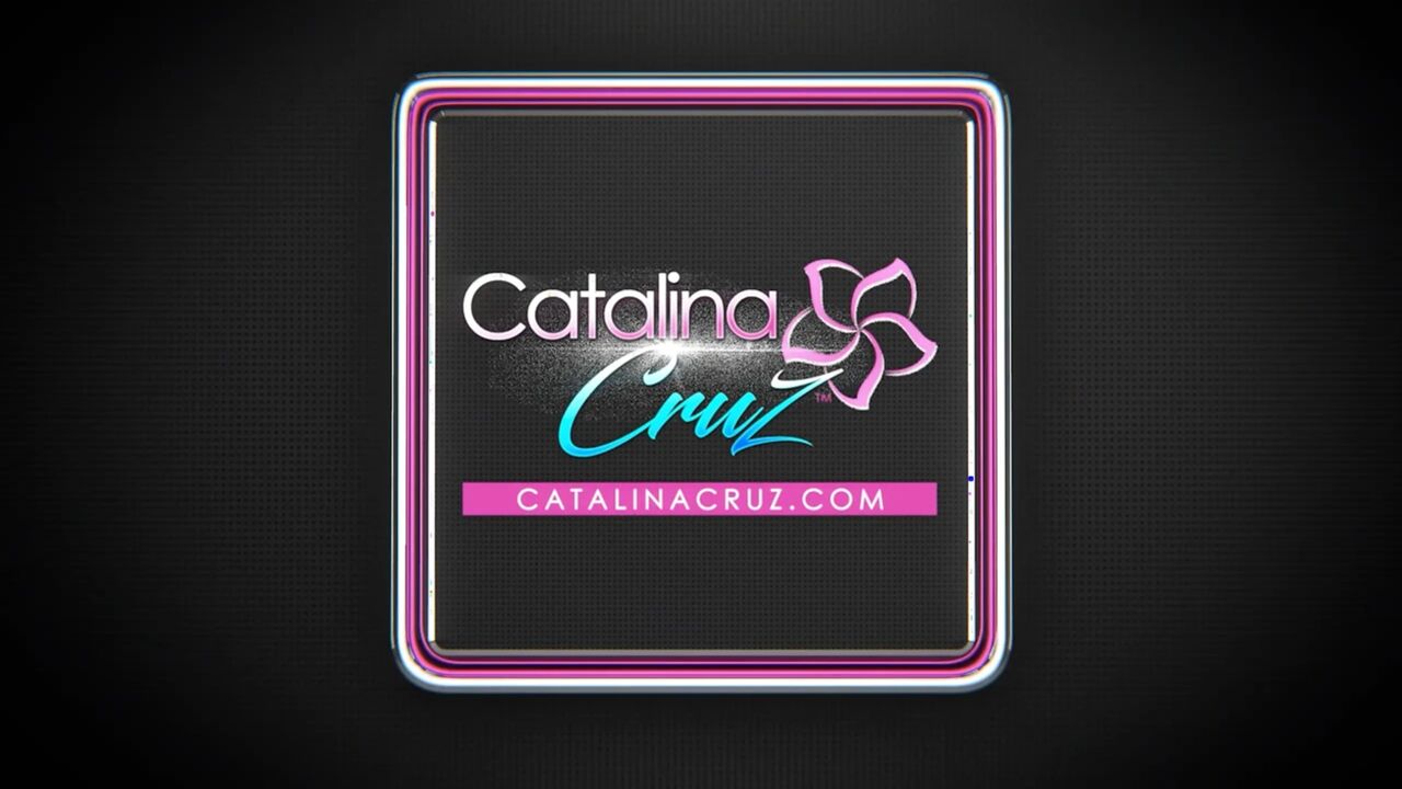 CATALINA CRUZ - Massage Turns Oiled Masturbation Milf