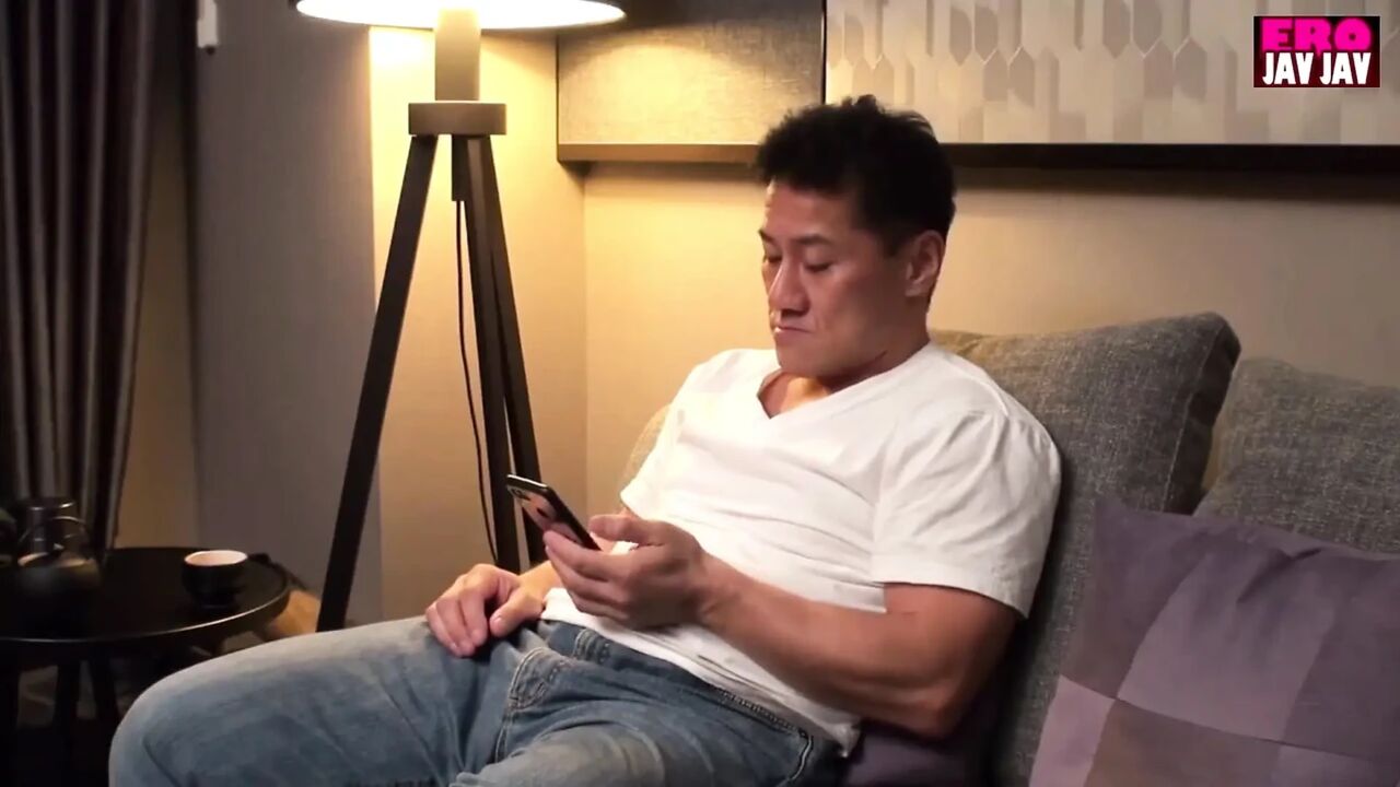 Three Days with a Playful Temptress Who Moved in -ep2