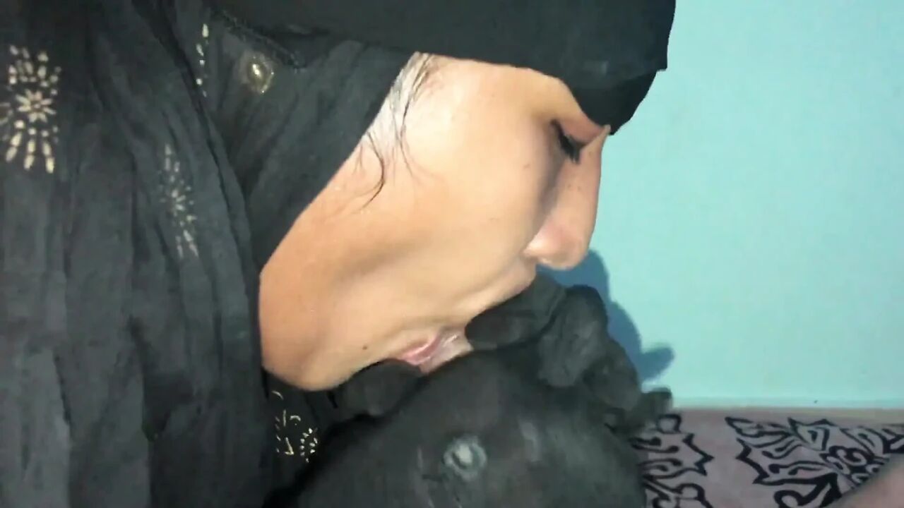 Indian Muslim Girl With Hijab Blowjob Cum Immfuck