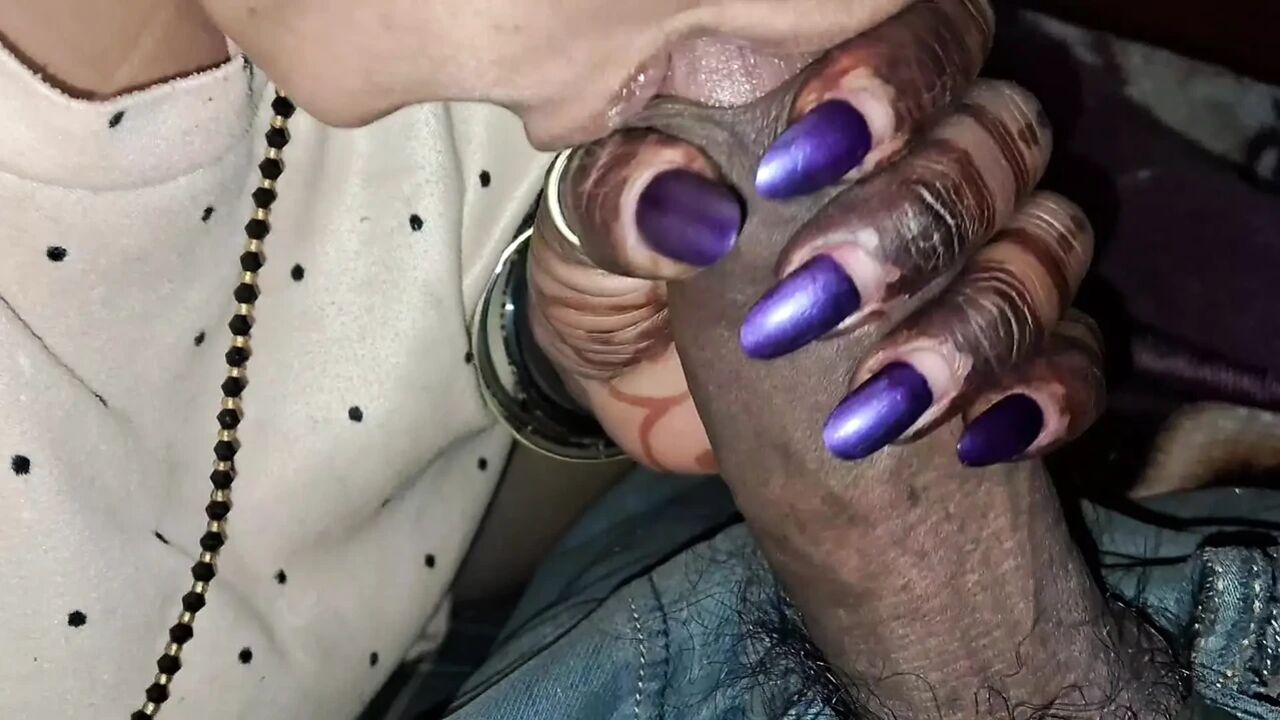 Lund ki payasi parosan bhabhi