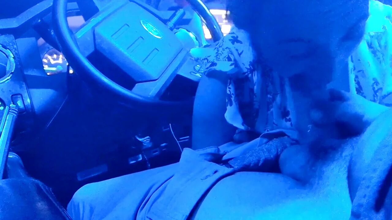 Blowjob in My Truck Cum in Mouth