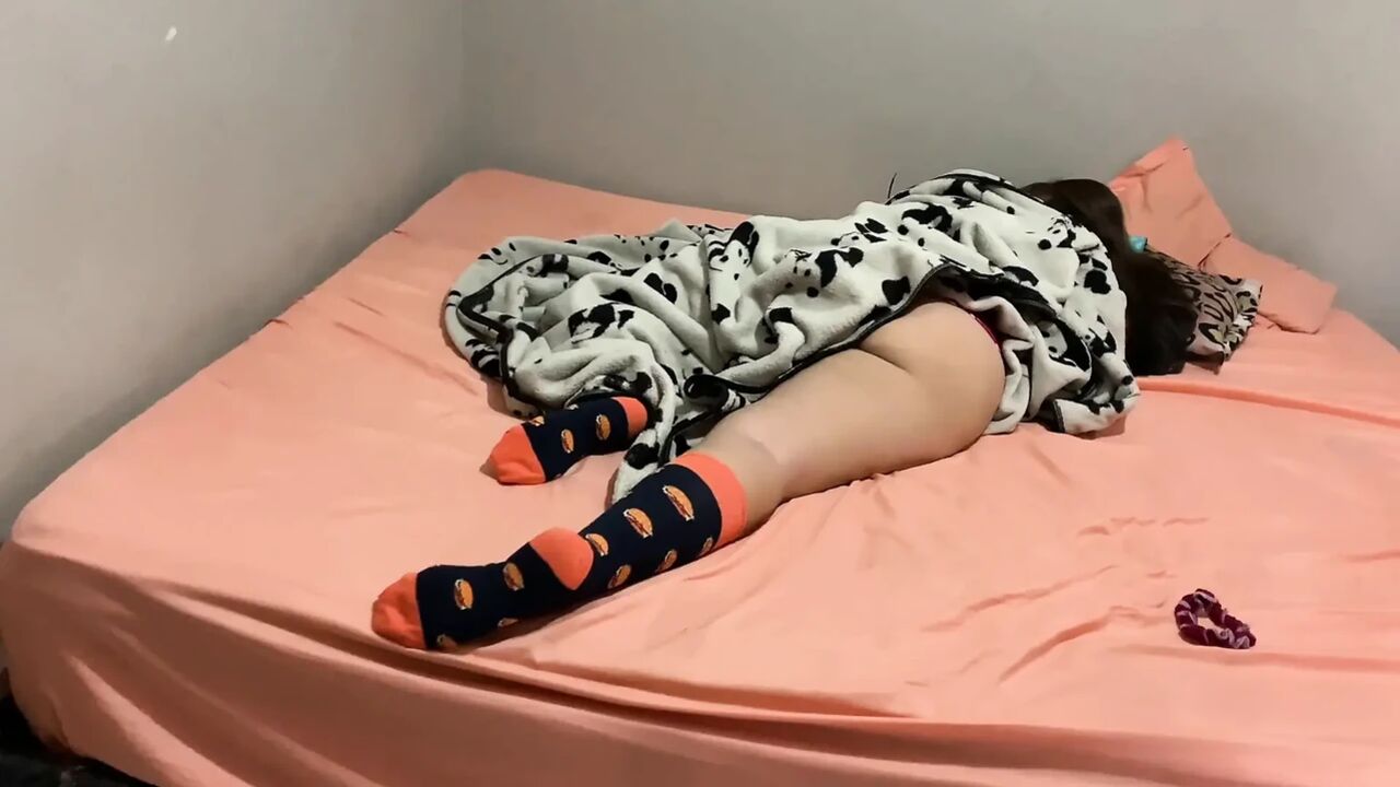 My Stepsister Is in Her Room Showing Her Ass and Catches Me Masturbating. Look at Her Reaction!