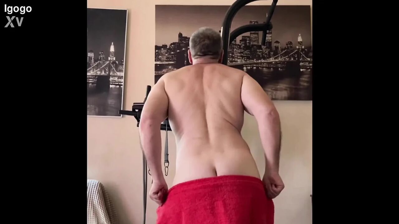Mistress Domites Fer Slave with Strapon in His Ass