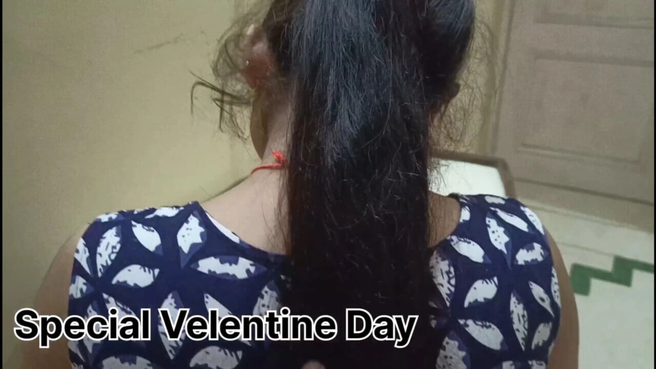 Desi Indian College Girl Fucking Velentine Day Special day With Boyfriend New Hindi Sex Video XXX
