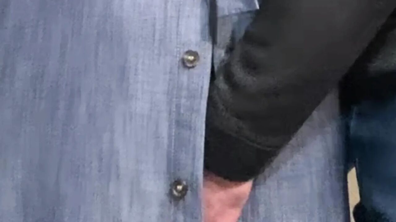 Hot Babe with No Panties in the Subway - Pussy Fingering