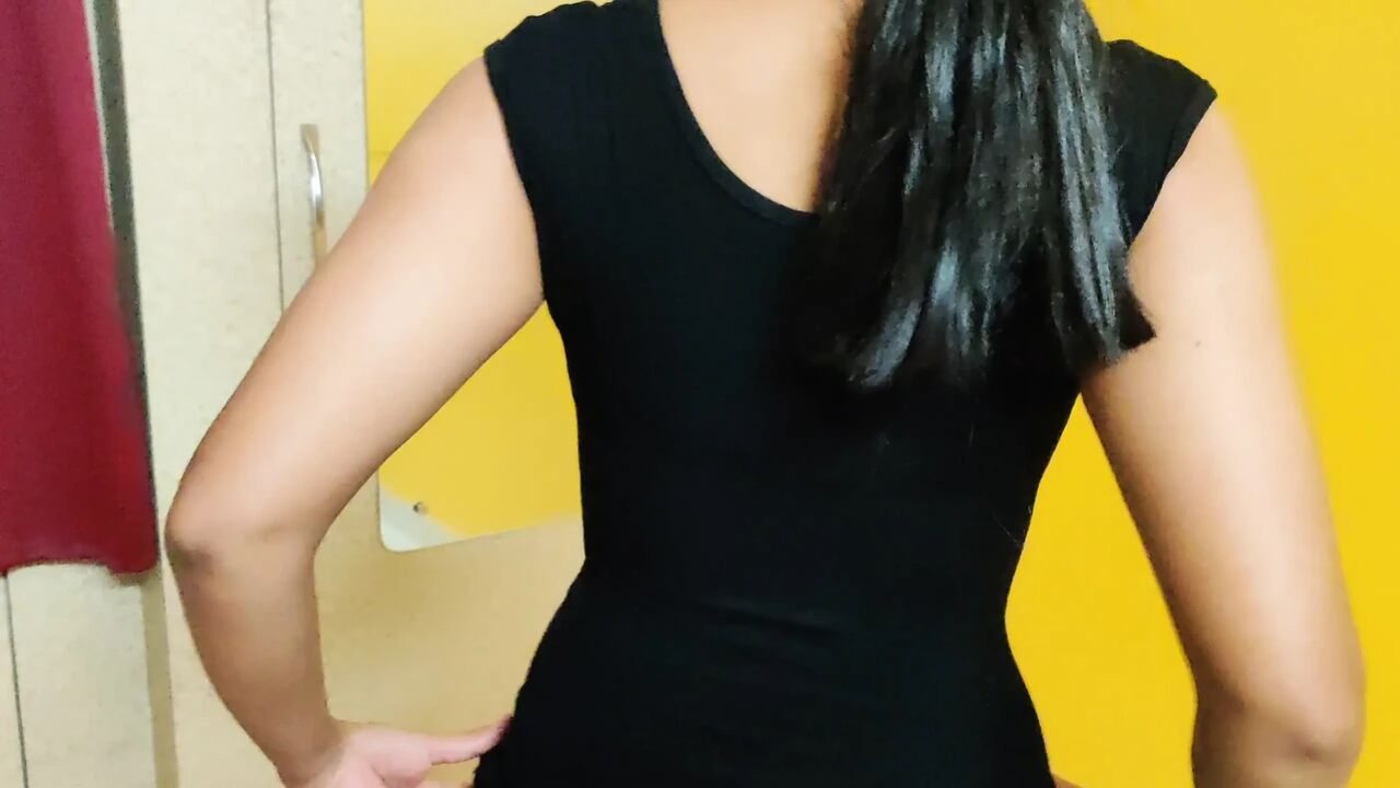 Boss Calls in His Employe to Give Her Promotion and Take Chance to Fuck Her