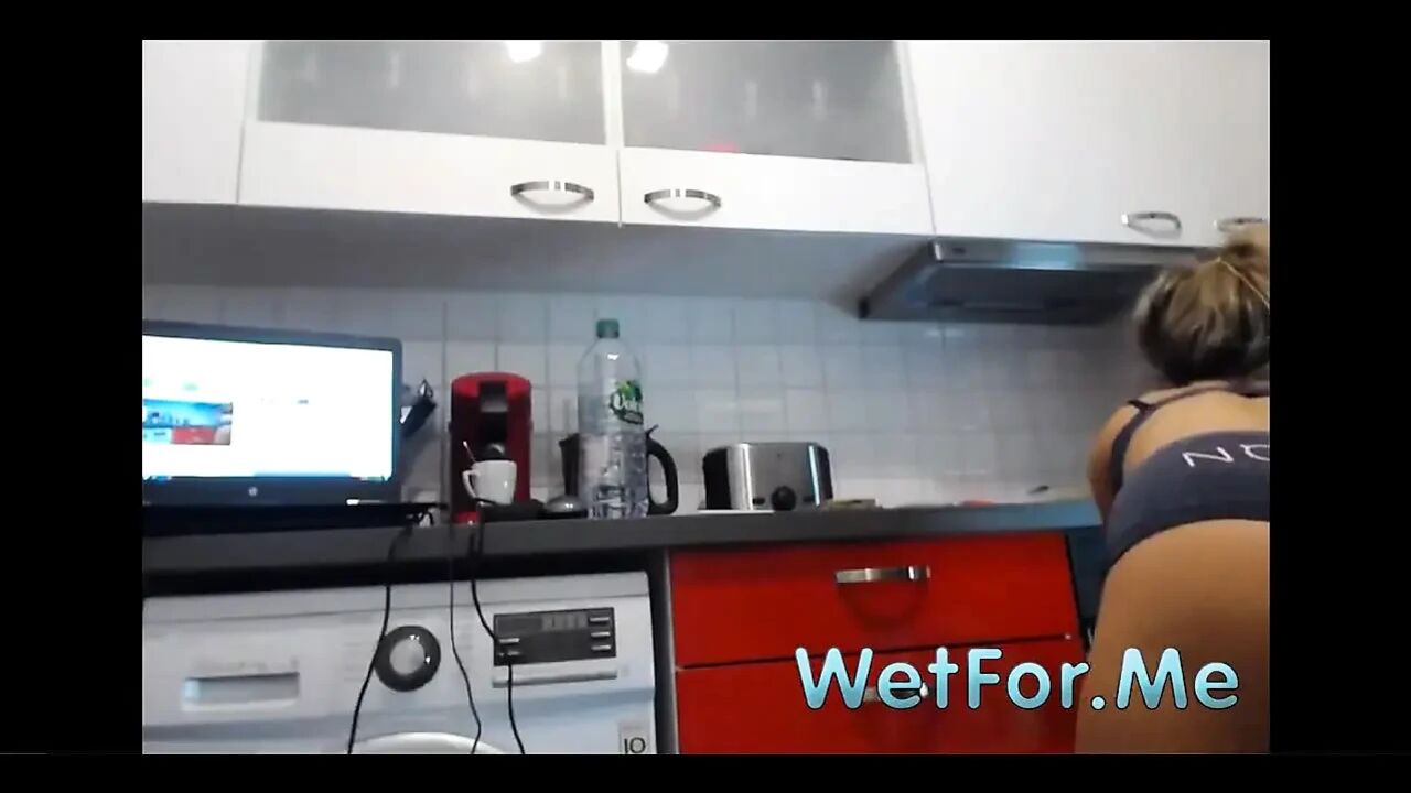 Kitchen Girl