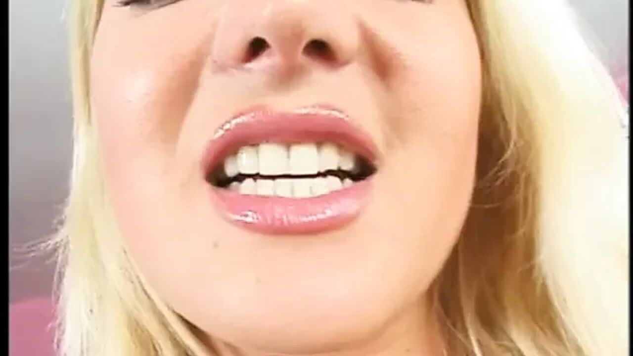 Mega Hot Blonde Gets Her Asshole Drilled Hard