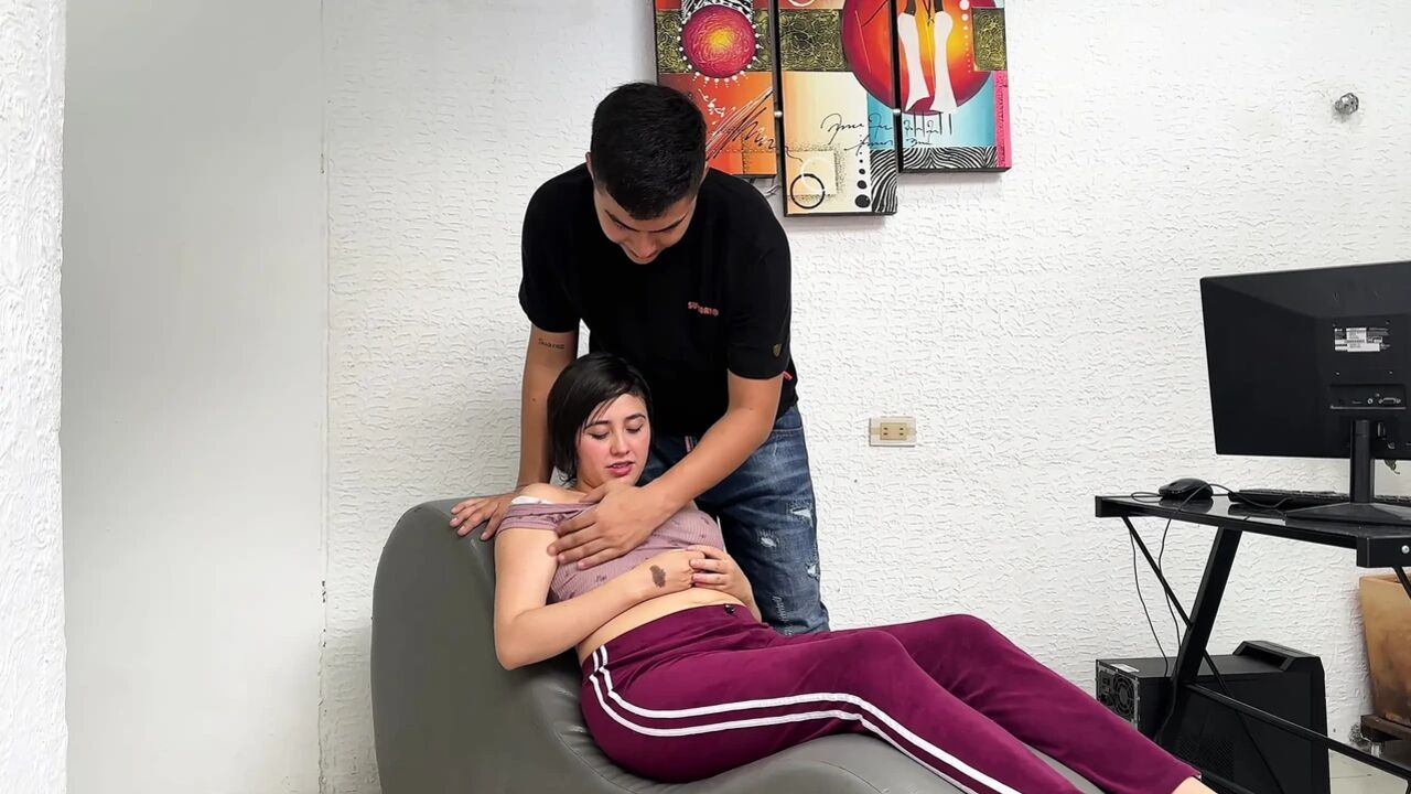 Young Stranger Pretends to Be a Psychologist as an Excuse to Fuck Me Hard Until My Tight Pussy Is Filled with His Milk.