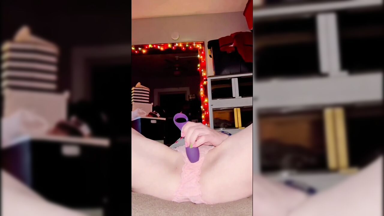 Omg she is hot sweet pink pussy