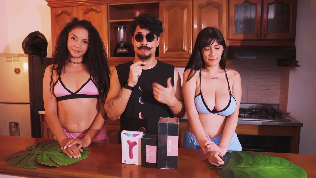 Making This 2 Georgeous Cum with Some Help (badpeach Toys Review)