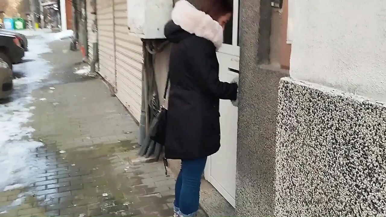Neighbor MILF Need From Help and Squirting Orgasms