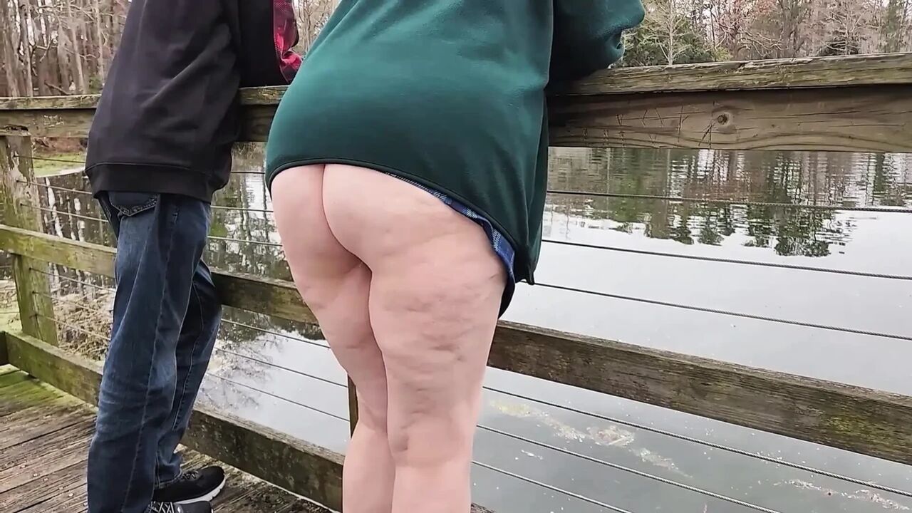 Hot BBW Meets Stranger In The Park And Sucks His Cock!
