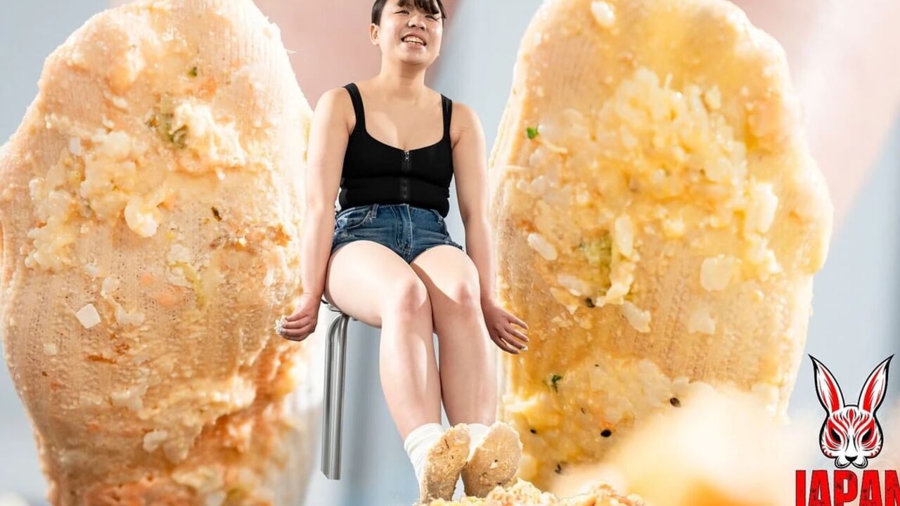 Mimi Filling Her Boots with Food! Food Fetish Presentation in Stockings - (4k Video)
