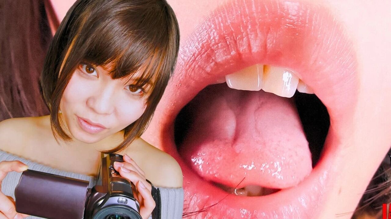 The Exciting Selfie of Shy Momo Momoi's Mouth and Teeth!