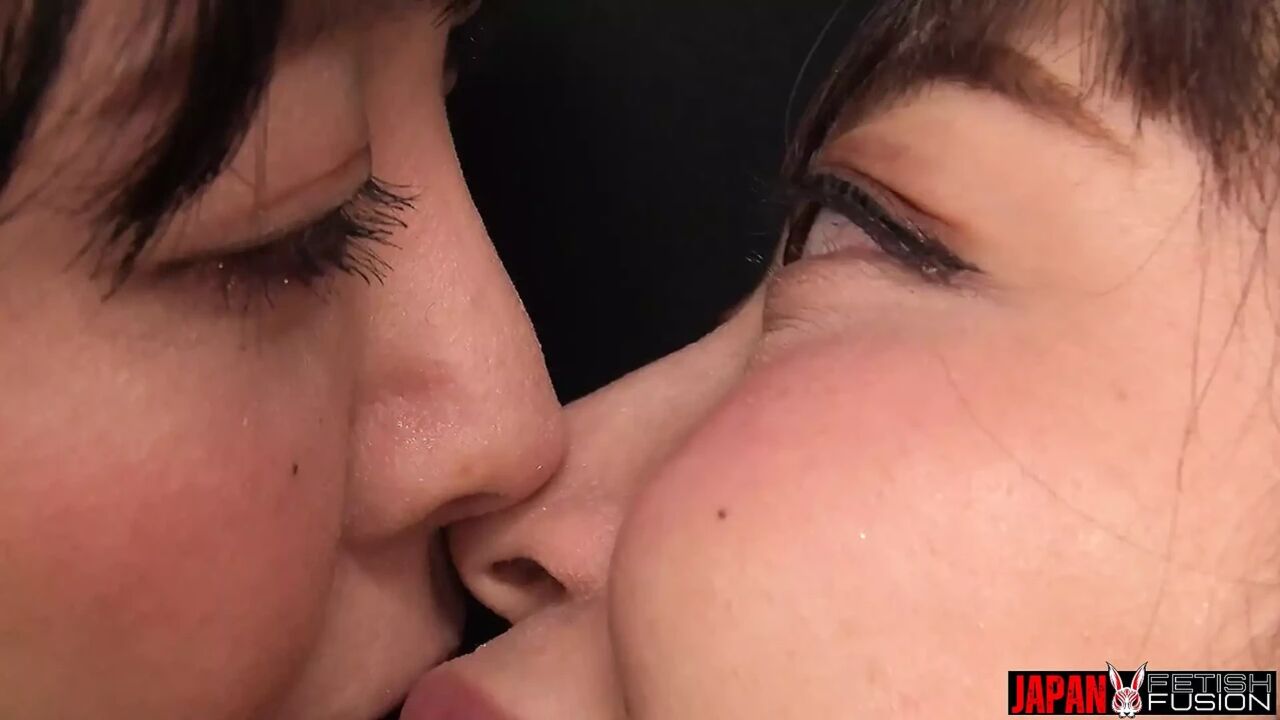 Bad Breath and Nose Licking Lesbian Play - Arisa Hanyu & Yuka Asami