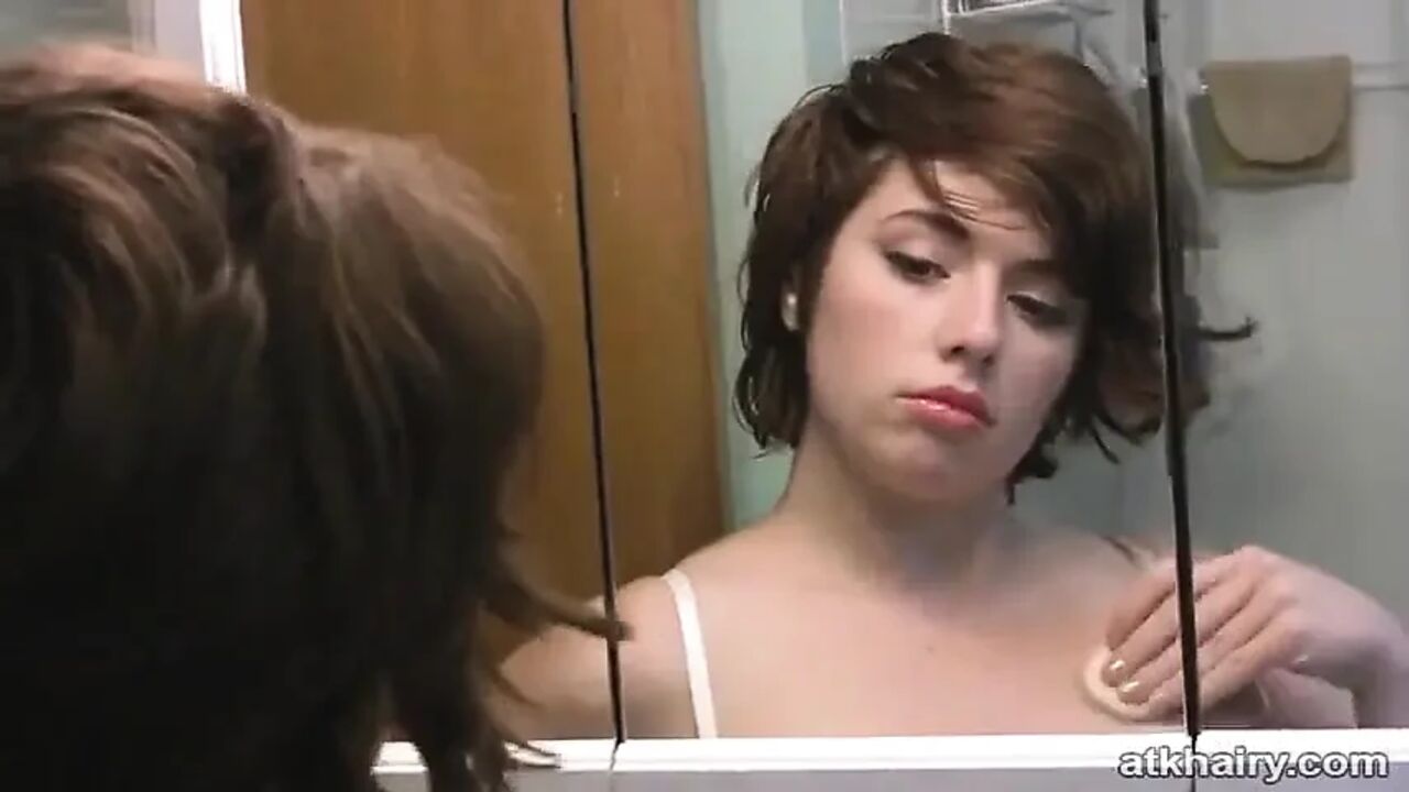 Hairy Pussy Play