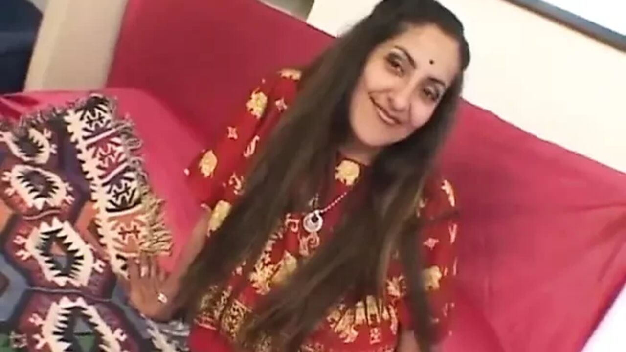 Busty indian milf spitroasted in threesome