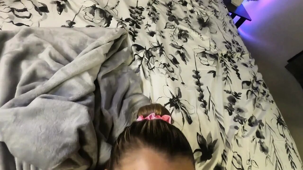 Cheating gf caught so she swallows bf's cum