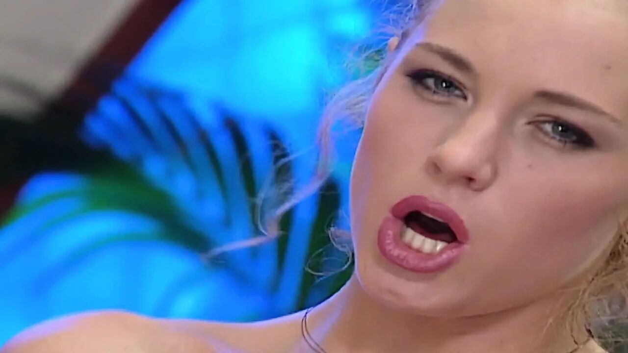 Blonde teen takes it in the ass