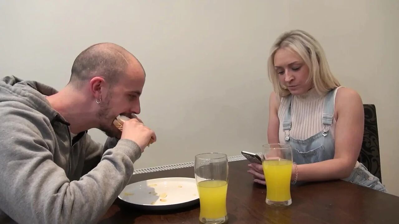 Licking Her Cunt! Horny Hot Blonde Teen Stepdaughter Loves to Fuck!