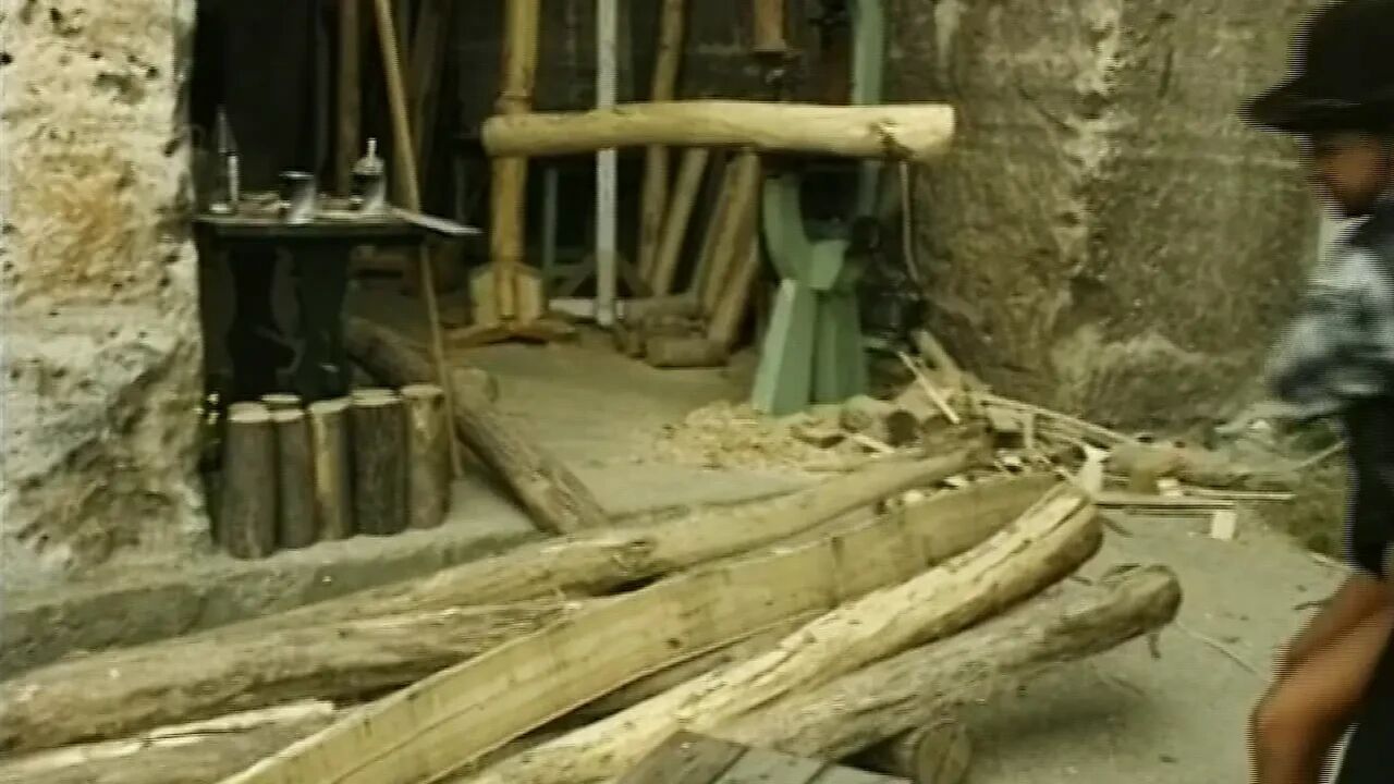 Housewife Goes to Fuck the Neighbor