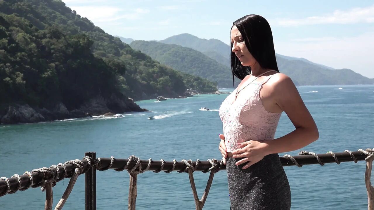 MILF Has a Fuck Date on Vacation!