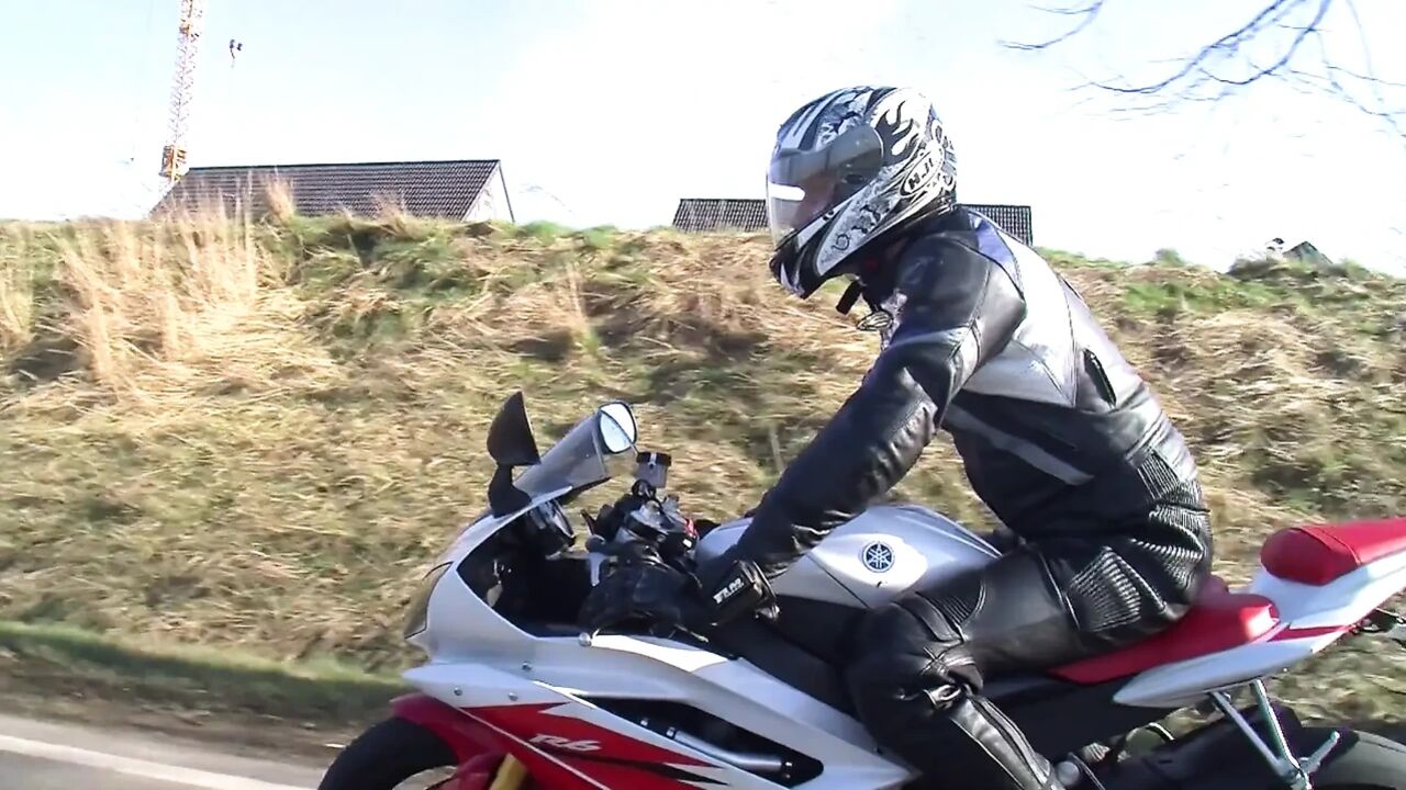 All These Sluts Who Always Want Cum! He Fills Her Mouth!