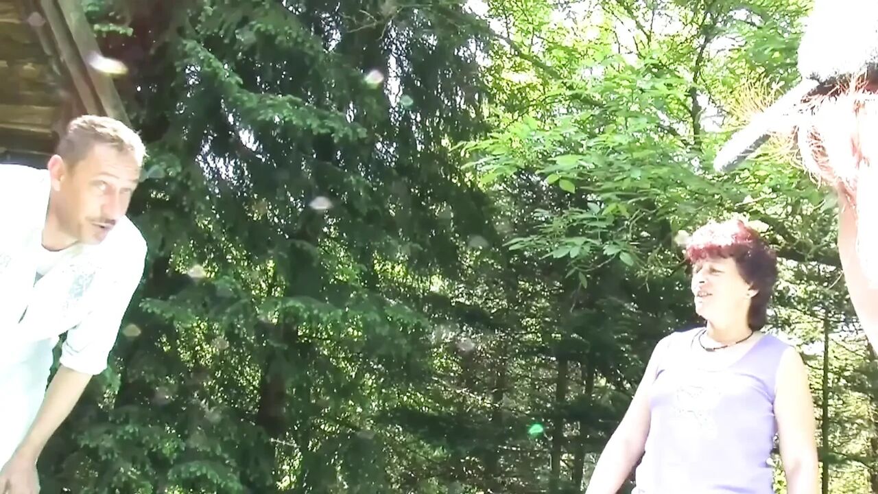 Wet Outdoor Mature FMM Threesome Fuck Makes the Hot Juices Squirt