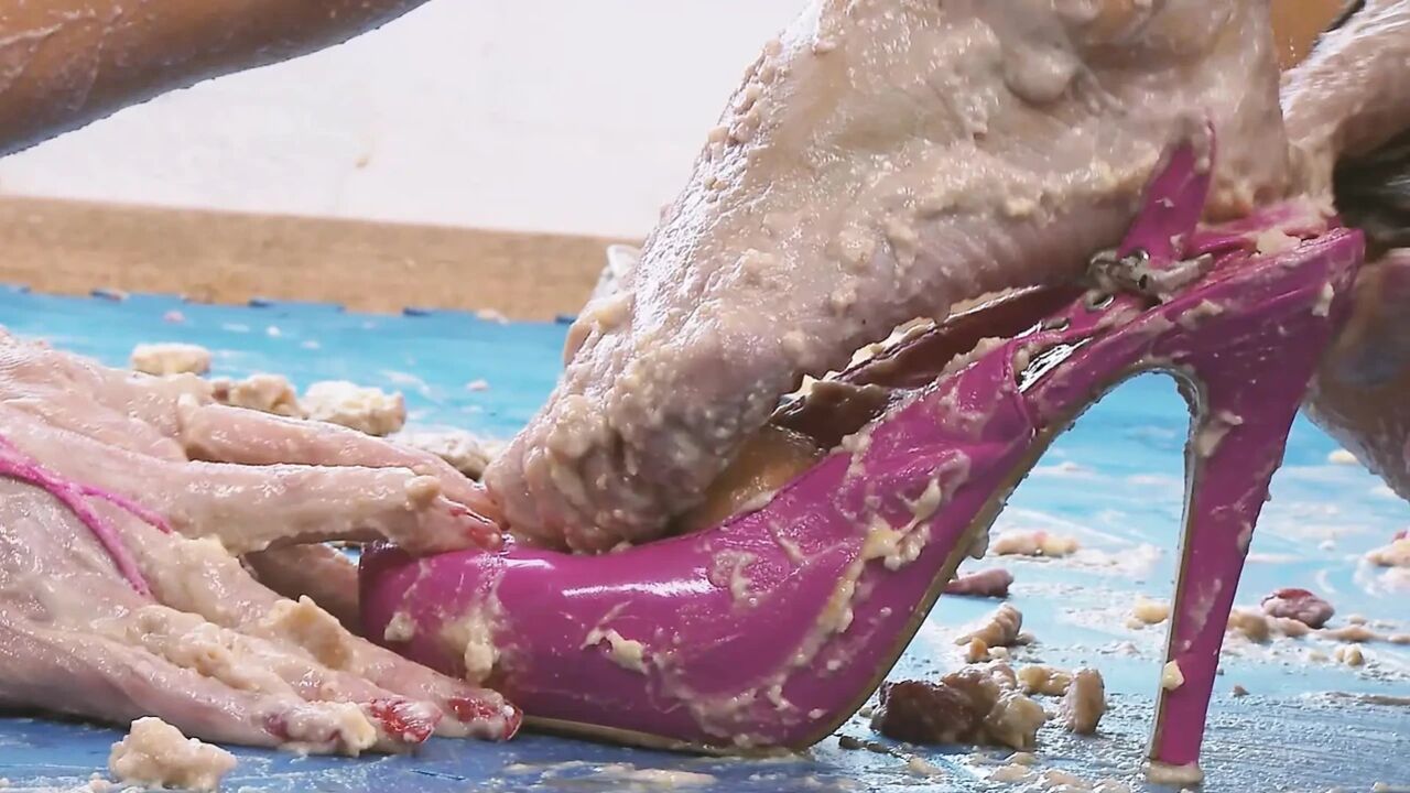 Lesbians Smeared Scene-1_two Blonde Lesbian MILFs in Bikinis Covered in Whipped Cream Have Sex