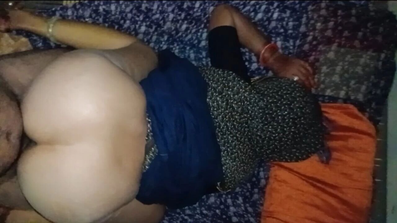 Wife sucked the cock in her mouth and made her a mare and fucked wife's thick ass