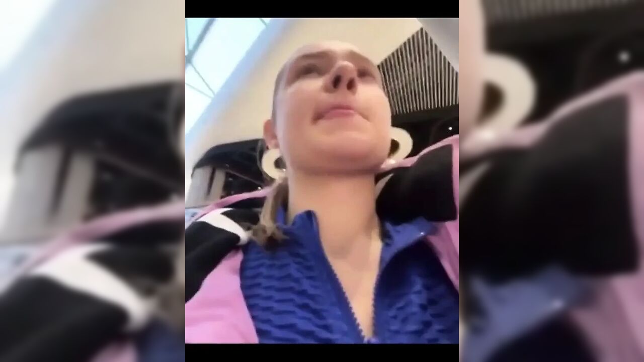 Blowjob in the Public