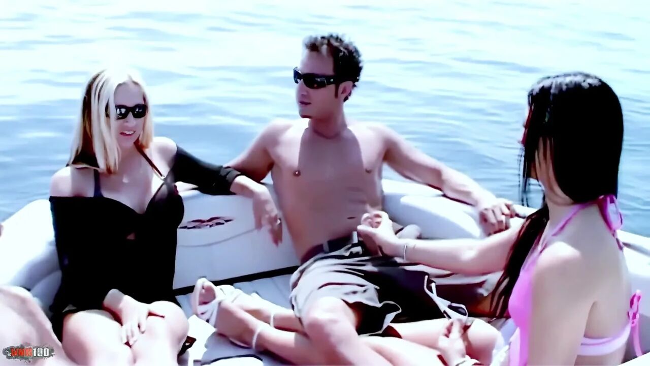 Luna: 2 Slut Getting Banged in a Boat