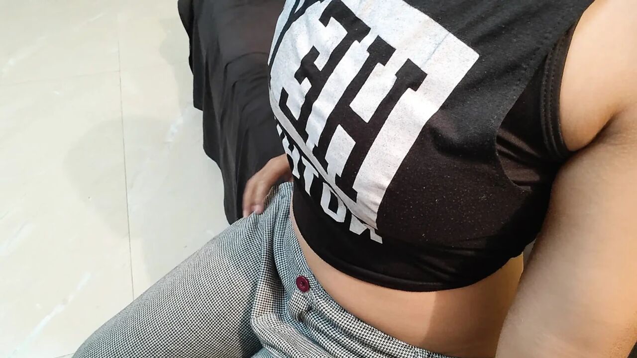 Asian Girl Desperate to Get Fucked