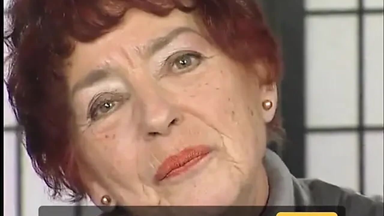 Hairy redhead granny toys her twat at the casting