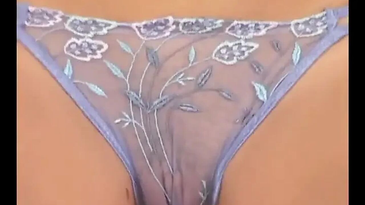 Lora Masturbating